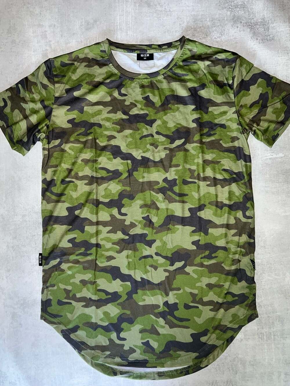 Size Up Apparel Green Camouflage Print Short Sleeve Curved Hem Longline T-Shirt